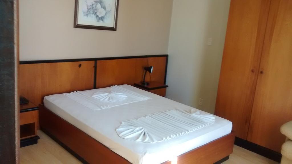 Geneviee Palace Hotel Ponta Grossa  Δωμάτιο φωτογραφία